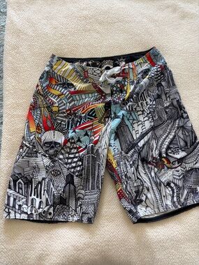 Vtg Collectible Lost Enterprises Mayhem "Pinky Taylor" Graffiti Board Shorts 34